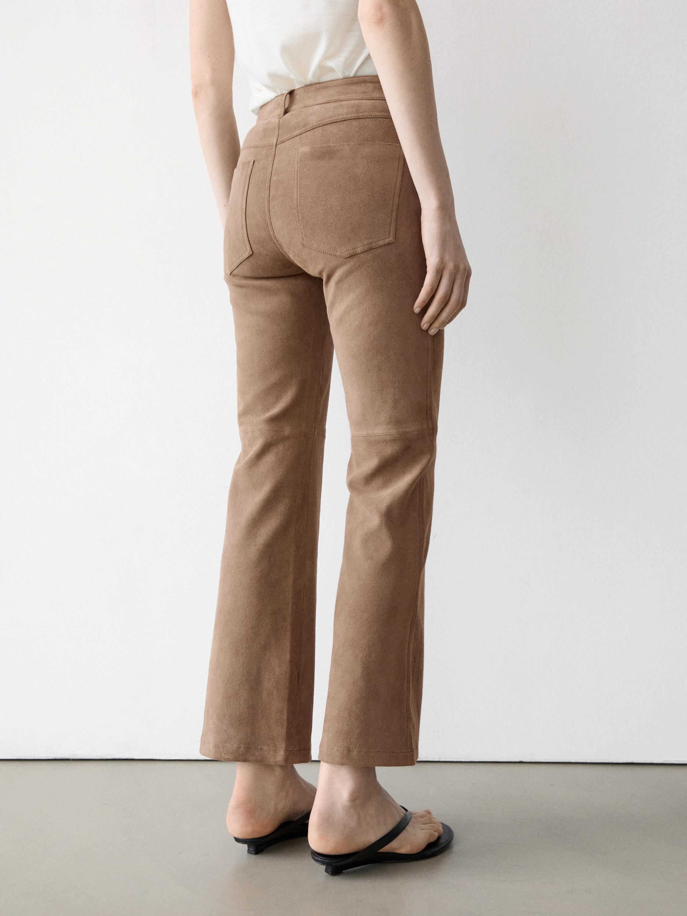 Legging flare en cuir finition daim
